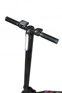 Trotineta electrica AirMotion T4, Display, Viteza max. 20 km/h, Putere motor 250W, Baterie Li-Ion 36 V / 4.4 Ah,