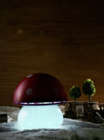 Umidificator Duux Mushroom Rosu, Rata umidificare 220 ml/ora, Consum 20W/h, Debit aer 30 mc/h, Veioza, Pentru 15mp